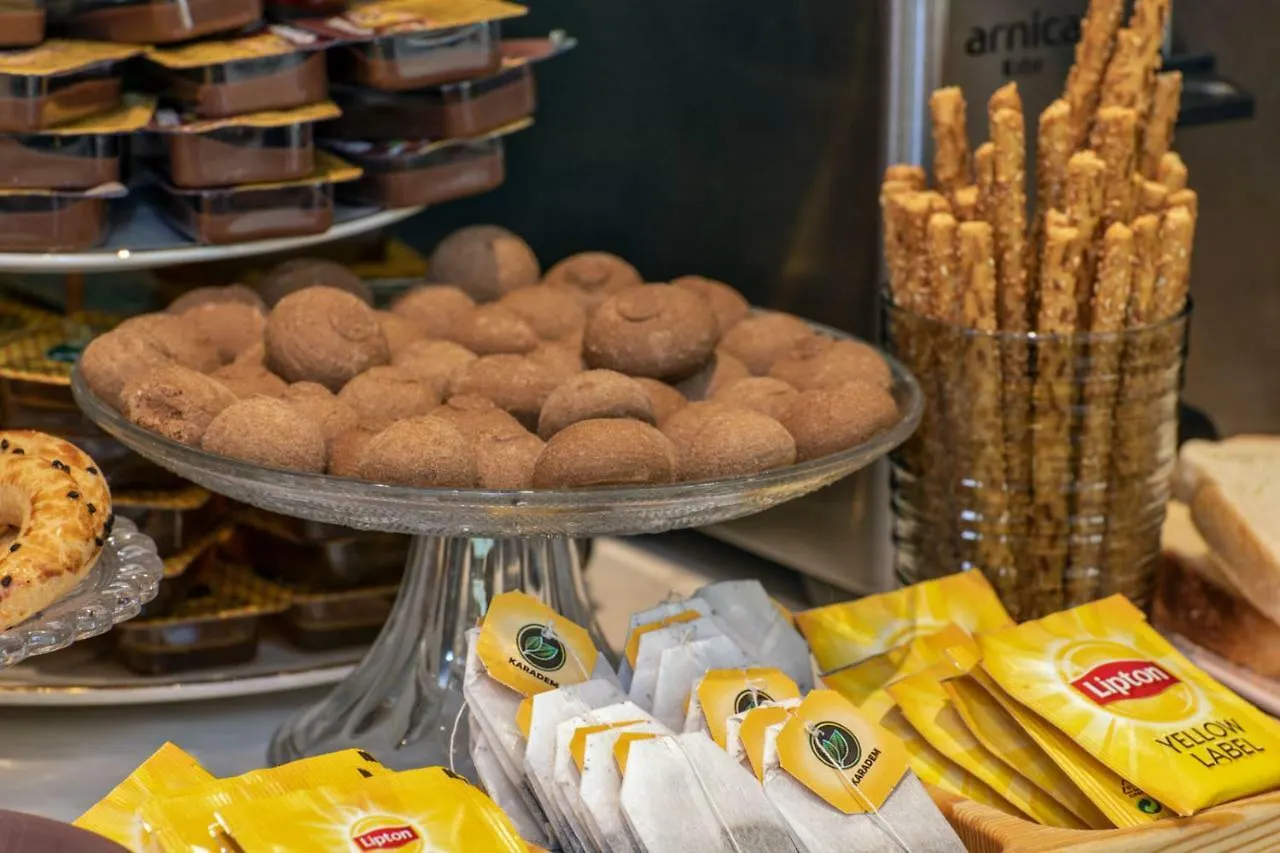 Nika Otel & Cafe Istanbul 2*,